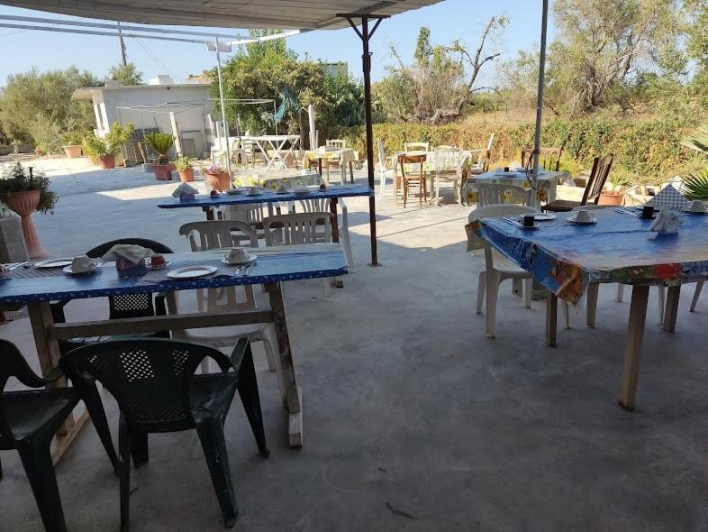 La Casa In Campagna Di Ottavia Alezio Exteriör bild